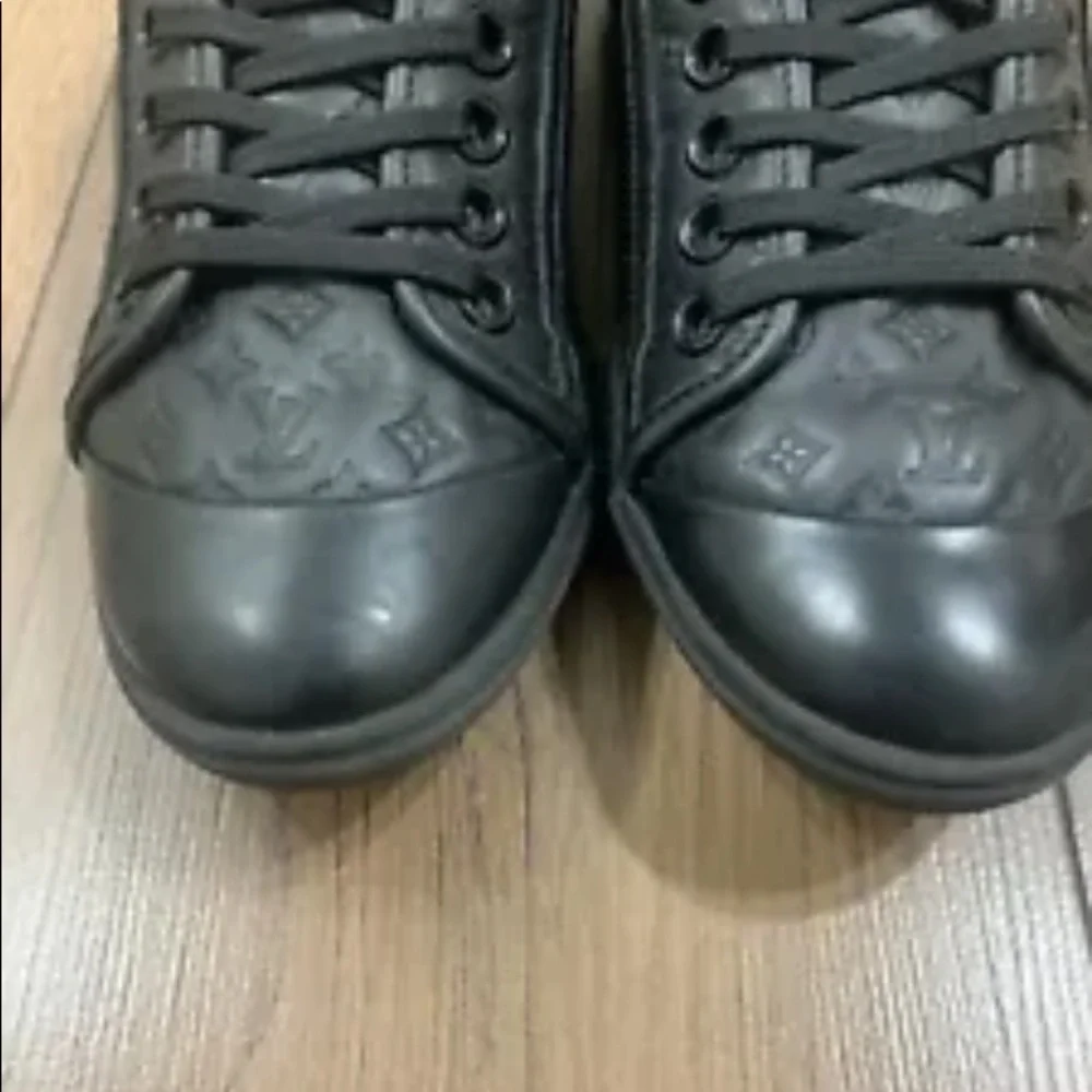 Louis Vuitton
Black Womens Leather Punchy‎ Monogram Sneakers - Picture 5 of 11